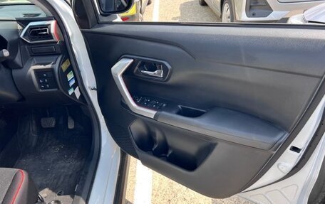 Toyota Raize I, 2022 год, 1 360 000 рублей, 33 фотография