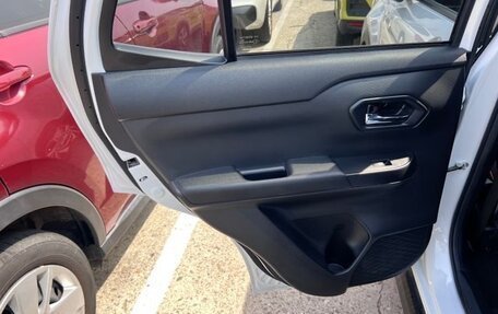 Toyota Raize I, 2022 год, 1 360 000 рублей, 28 фотография