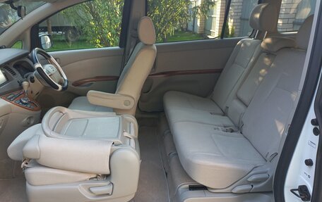 Toyota ISis I, 2009 год, 1 248 000 рублей, 13 фотография