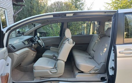 Toyota ISis I, 2009 год, 1 248 000 рублей, 12 фотография