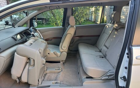 Toyota ISis I, 2009 год, 1 248 000 рублей, 21 фотография