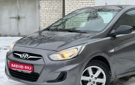 Hyundai Solaris II рестайлинг, 2012 год, 650 000 рублей, 9 фотография
