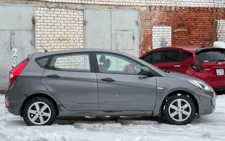 Hyundai Solaris II рестайлинг, 2012 год, 650 000 рублей, 10 фотография