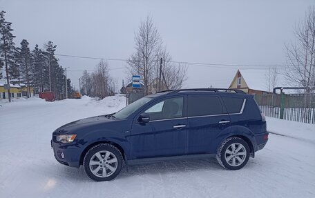 Mitsubishi Outlander III рестайлинг 3, 2011 год, 1 680 000 рублей, 3 фотография