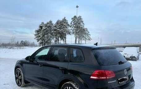 Volkswagen Touareg III, 2011 год, 1 750 000 рублей, 3 фотография