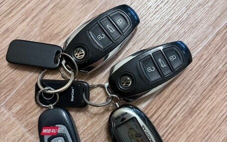 Volkswagen Touareg III, 2011 год, 1 750 000 рублей, 7 фотография