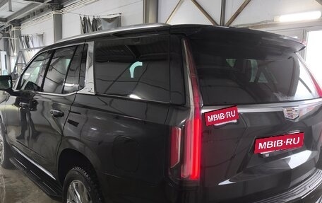 Cadillac Escalade V, 2021 год, 12 100 000 рублей, 14 фотография