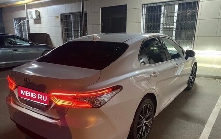 Toyota Camry, 2021 год, 3 300 000 рублей, 14 фотография