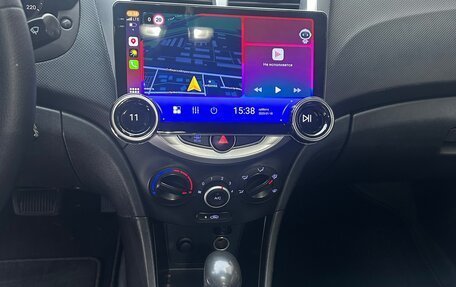 Hyundai Solaris II рестайлинг, 2013 год, 899 000 рублей, 18 фотография