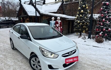 Hyundai Solaris II рестайлинг, 2013 год, 899 000 рублей, 26 фотография