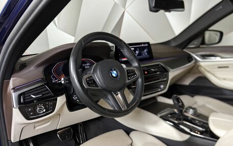 BMW 5 серия, 2019 год, 4 755 000 рублей, 12 фотография