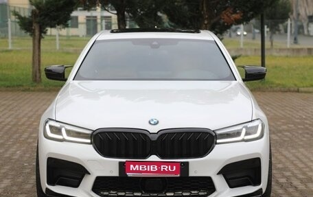 BMW 5 серия, 2023 год, 3 200 000 рублей, 1 фотография