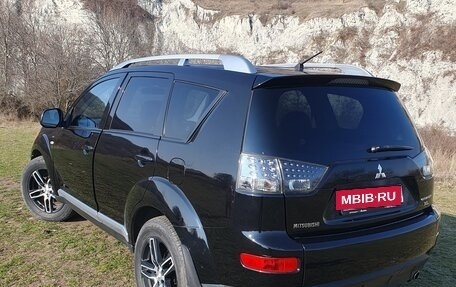 Mitsubishi Outlander III рестайлинг 3, 2008 год, 1 159 000 рублей, 12 фотография