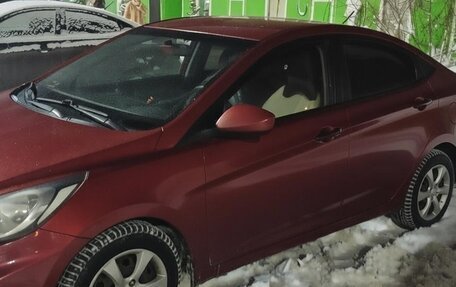 Hyundai Solaris II рестайлинг, 2011 год, 650 000 рублей, 2 фотография