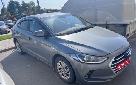 Hyundai Elantra VI рестайлинг, 2016 год, 990 000 рублей, 3 фотография