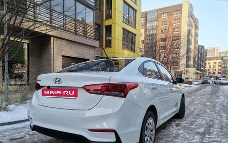 Hyundai Solaris II рестайлинг, 2017 год, 999 999 рублей, 5 фотография