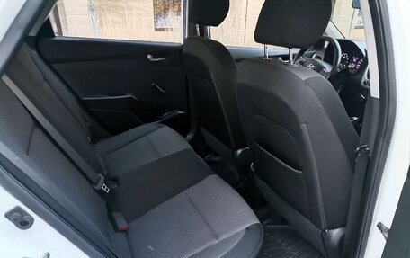 Hyundai Solaris II рестайлинг, 2017 год, 999 999 рублей, 10 фотография