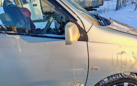 Toyota FunCargo, 2002 год, 450 000 рублей, 10 фотография