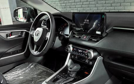 Toyota RAV4, 2025 год, 4 225 000 рублей, 17 фотография