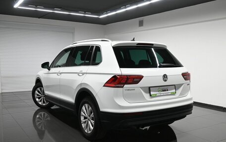 Volkswagen Tiguan II, 2019 год, 2 445 000 рублей, 6 фотография
