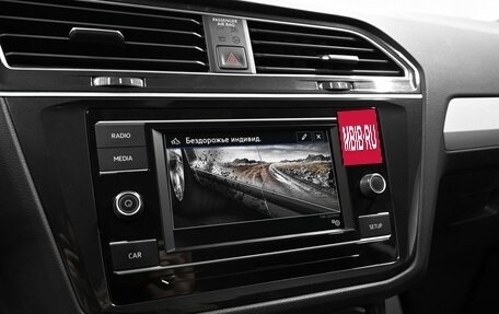 Volkswagen Tiguan II, 2019 год, 2 445 000 рублей, 19 фотография