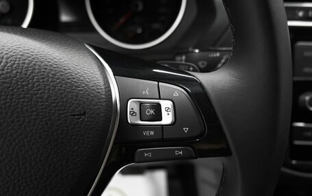 Volkswagen Tiguan II, 2019 год, 2 445 000 рублей, 23 фотография