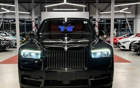 Rolls-Royce Cullinan, 2022 год, 39 990 000 рублей, 1 фотография