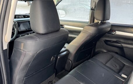 Toyota Hilux VIII, 2018 год, 3 499 999 рублей, 12 фотография