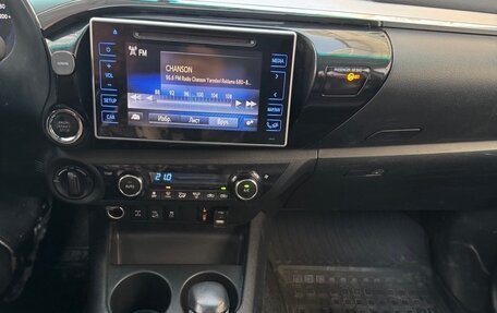 Toyota Hilux VIII, 2018 год, 3 499 999 рублей, 18 фотография