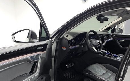 Volkswagen Touareg III, 2024 год, 7 300 000 рублей, 6 фотография