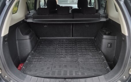 Mitsubishi Outlander III рестайлинг 3, 2019 год, 2 100 000 рублей, 6 фотография