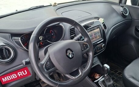Renault Kaptur I рестайлинг, 2017 год, 900 000 рублей, 5 фотография