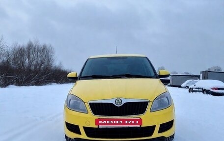 Skoda Fabia II, 2010 год, 395 000 рублей, 2 фотография