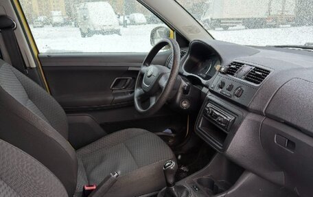 Skoda Fabia II, 2010 год, 395 000 рублей, 11 фотография