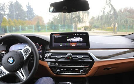 BMW 5 серия, 2023 год, 3 200 000 рублей, 6 фотография