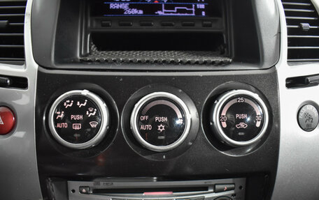 Mitsubishi Pajero Sport II рестайлинг, 2012 год, 1 269 000 рублей, 19 фотография