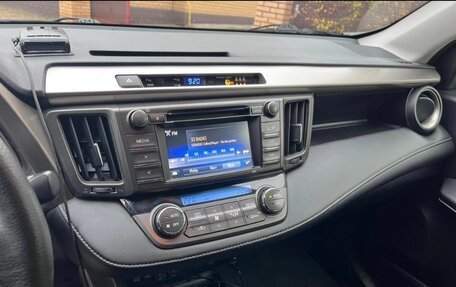 Toyota RAV4, 2014 год, 1 750 000 рублей, 2 фотография