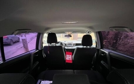 Toyota RAV4, 2014 год, 1 750 000 рублей, 8 фотография