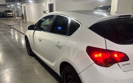 Opel Astra J, 2011 год, 590 000 рублей, 4 фотография