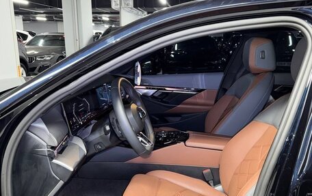 BMW 5 серия, 2024 год, 5 900 000 рублей, 4 фотография