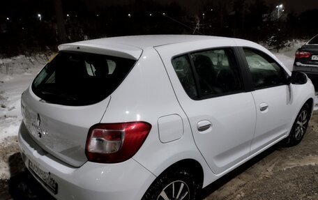 Renault Sandero II рестайлинг, 2018 год, 750 000 рублей, 2 фотография