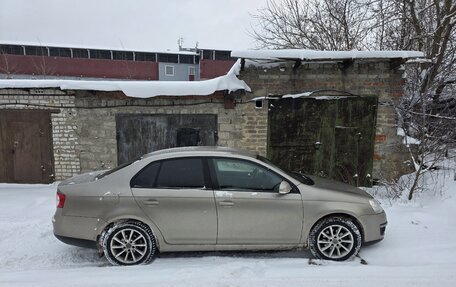 Volkswagen Jetta VI, 2008 год, 600 000 рублей, 2 фотография