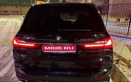 BMW X7, 2021 год, 9 000 000 рублей, 4 фотография