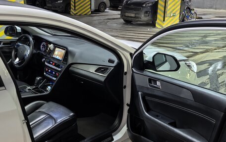 Hyundai Sonata VII, 2019 год, 2 050 000 рублей, 18 фотография