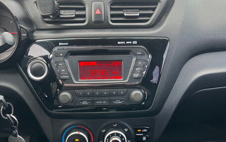 KIA Rio III рестайлинг, 2013 год, 980 000 рублей, 12 фотография