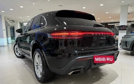 Porsche Macan I рестайлинг, 2024 год, 9 750 000 рублей, 2 фотография