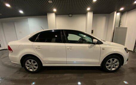 Volkswagen Polo VI (EU Market), 2012 год, 507 000 рублей, 2 фотография