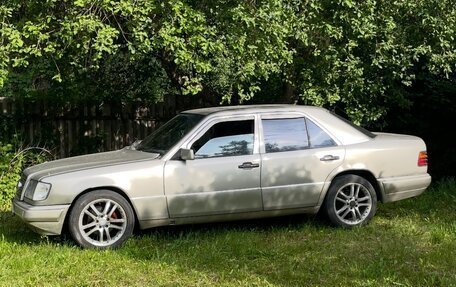 Mercedes-Benz W124, 1985 год, 350 000 рублей, 8 фотография