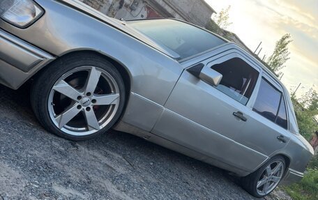 Mercedes-Benz W124, 1985 год, 350 000 рублей, 4 фотография