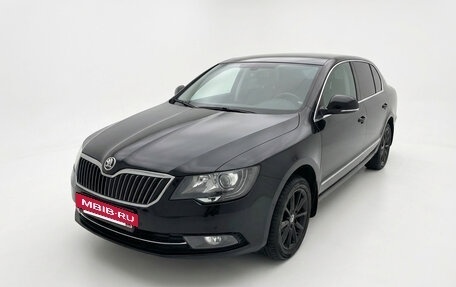 Skoda Superb III рестайлинг, 2013 год, 1 450 000 рублей, 3 фотография